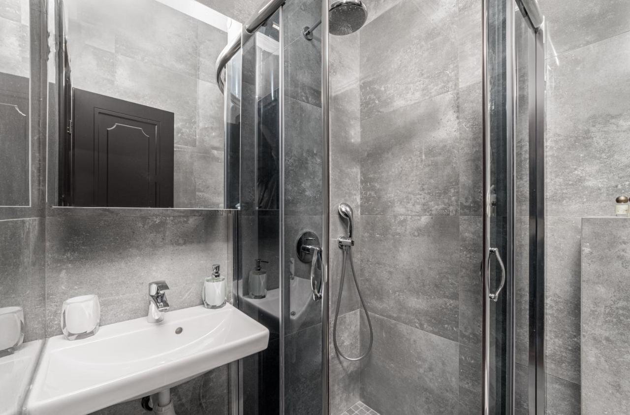 Apart Hotel D'Monica Oldenburg Bagian luar foto